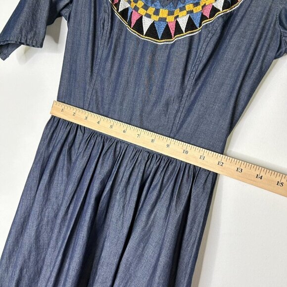 Eshakti Embroidered Chambray Dress Womens Size Medium Blue Tie Waist - Picture 9 of 10